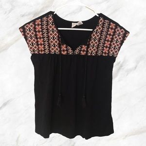 Artisan NY Boho Black Embroidered Tassel Tie Top